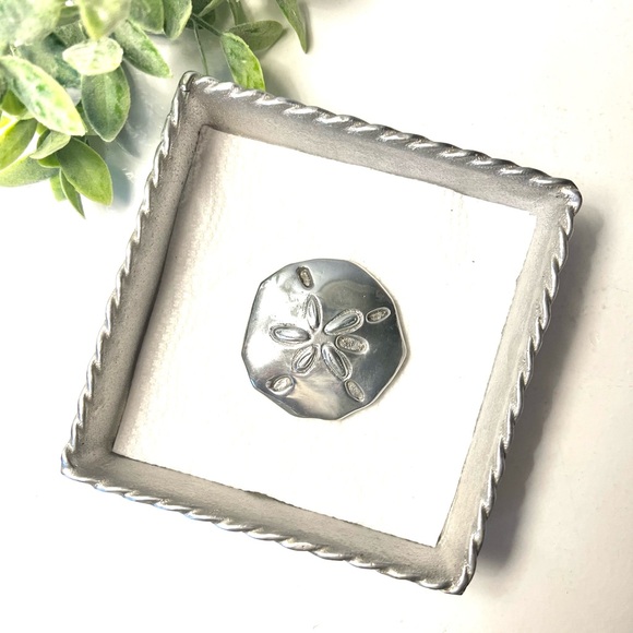 Mariposa Rope Edge Napkin Box & 7 Napkin Weights - Picture 8 of 10